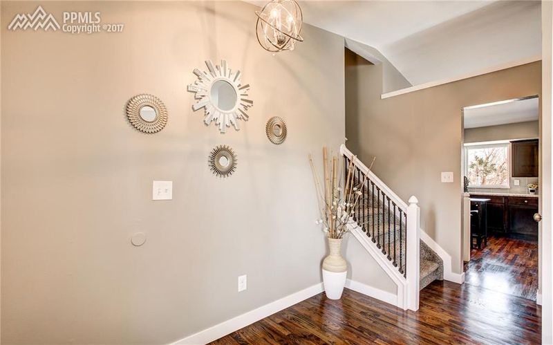 270 Silver Spring Dr, Colorado Springs, CO 80919