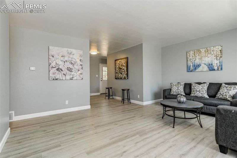 2702 E Bijou St, Colorado Springs, CO 80909