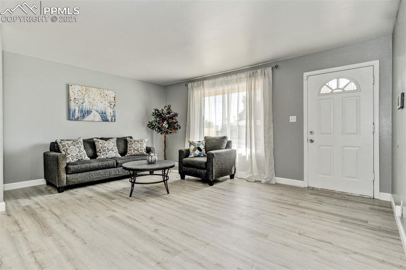 2702 E Bijou St, Colorado Springs, CO 80909