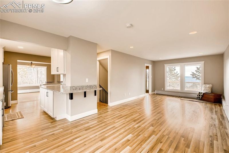 2704 Constellation Dr, Colorado Springs, CO 80906