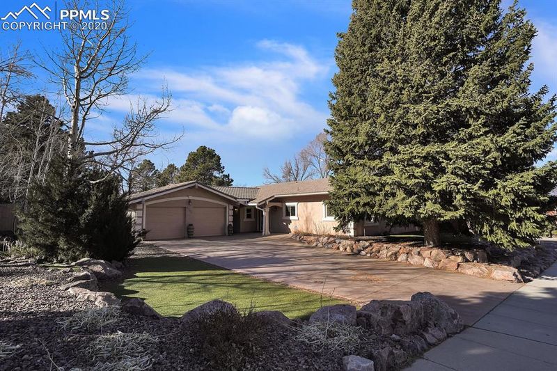 2705 Bermuda Cir, Colorado Springs, CO 80917