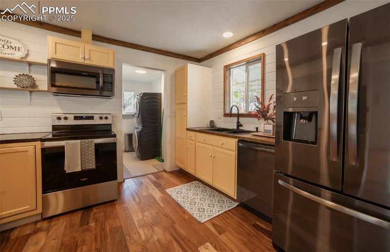 2705 Bijou St, Colorado Springs, CO 80909