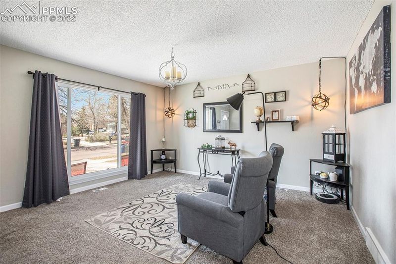 2707 Ferber Dr, Colorado Springs, CO 80916