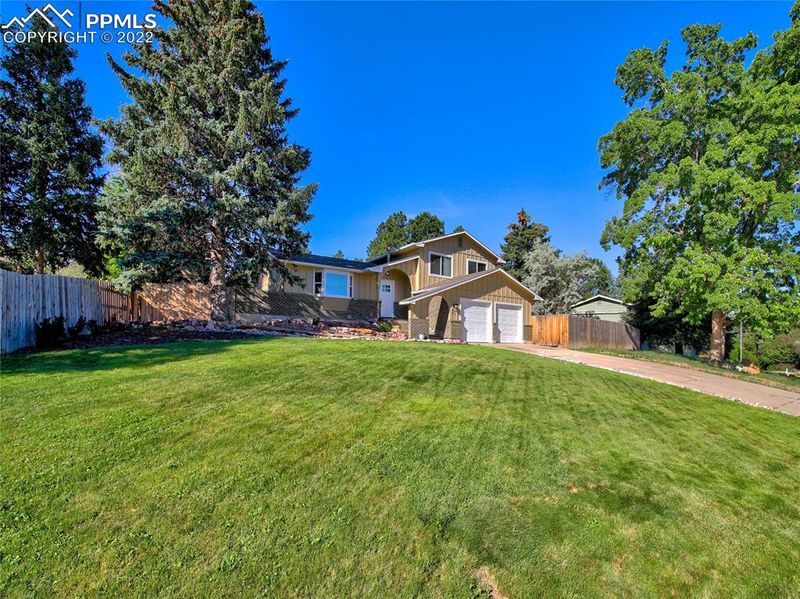2707 Northcrest Dr, Colorado Springs, CO 80918