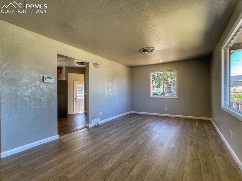 2710 Dahlia Ln, Pueblo, CO 81004