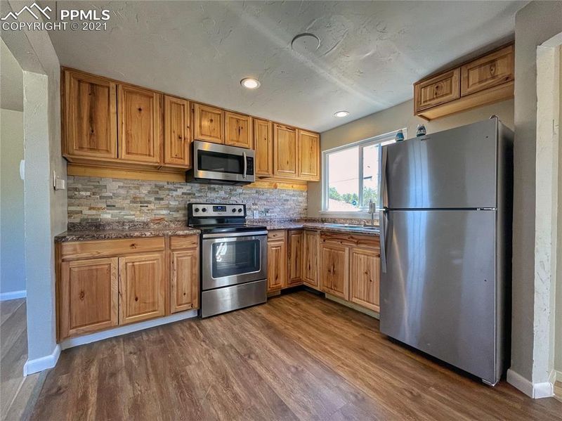 2710 Dahlia Ln, Pueblo, CO 81004