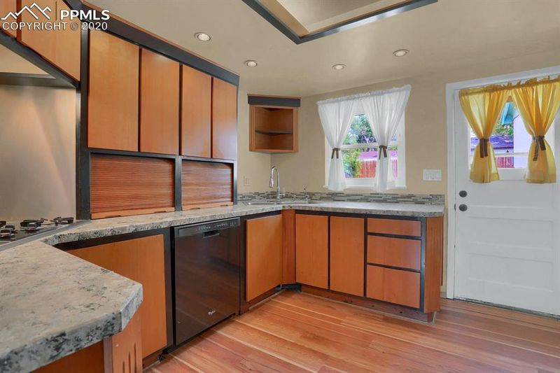 2711 Main St, Colorado Springs, CO 80907