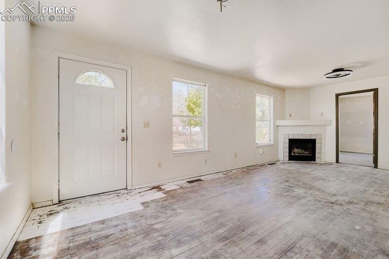 2711 Monument St, Colorado Springs, CO 80909