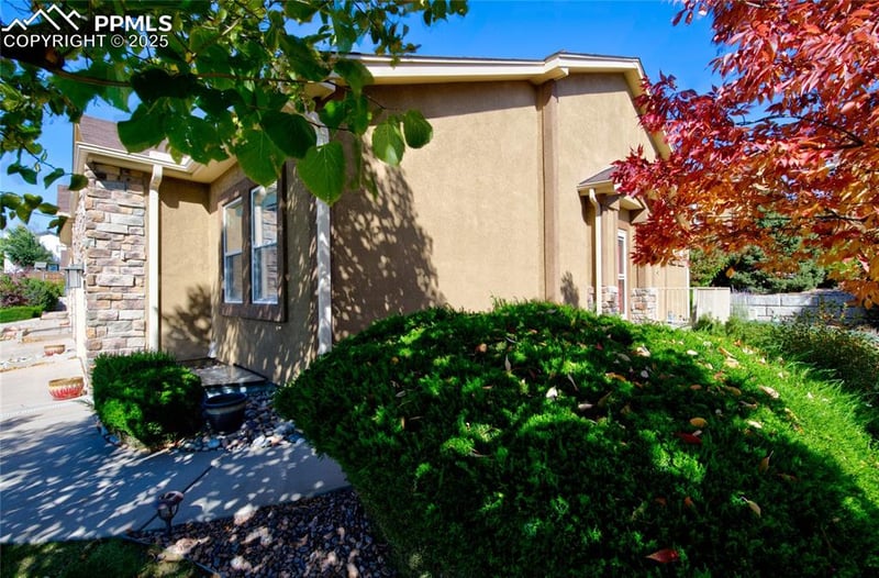 2714 Avalanche Hts, Colorado Springs, CO 80918