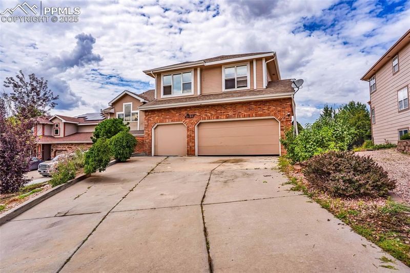 2720 Kittyhawk Rd, Colorado Springs, CO 80920