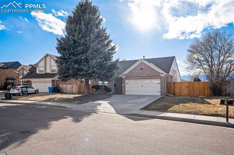 2720 Leoti Dr, Colorado Springs, CO 80922