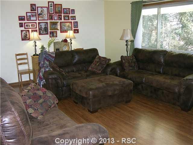 2720 Penacho Cir, Colorado Springs, CO 80917