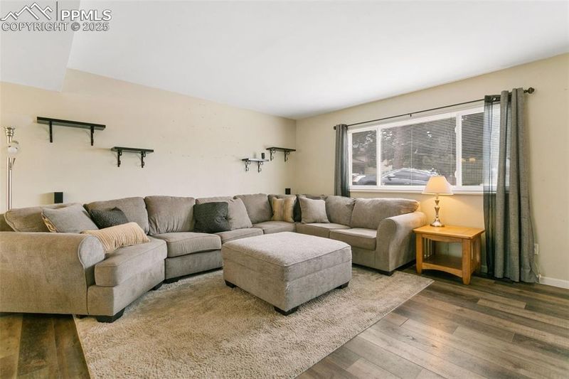 2724 W Montebello Dr, Colorado Springs, CO 80918