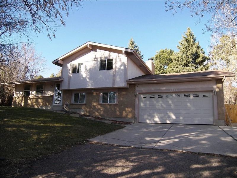 2726 Penacho Cir, Colorado Springs, CO 80917