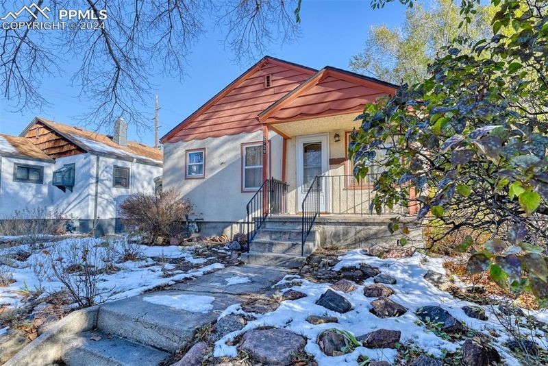 2728 W Pikes Peak Ave, Colorado Springs, CO 80904