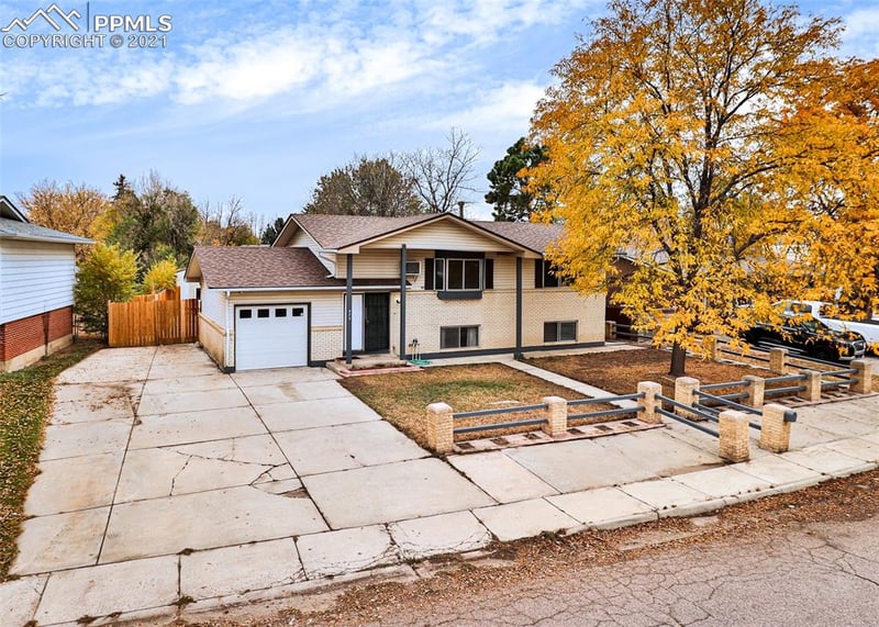 273 Fay Dr, Colorado Springs, CO 80911