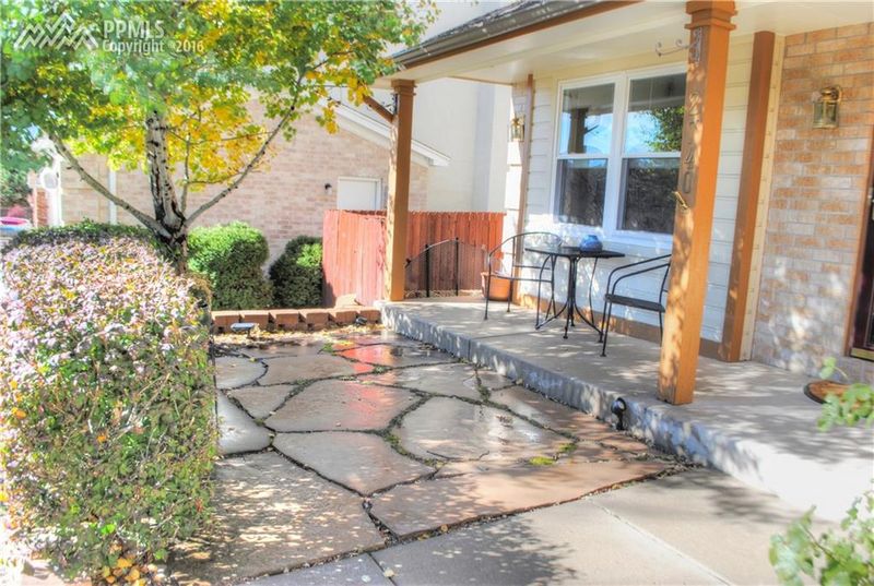 2740 Helmsdale Dr, Colorado Springs, CO 80920