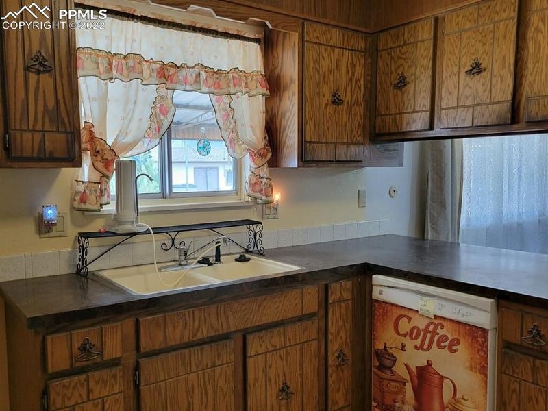 27454 Preston Rd, Pueblo, CO 81006