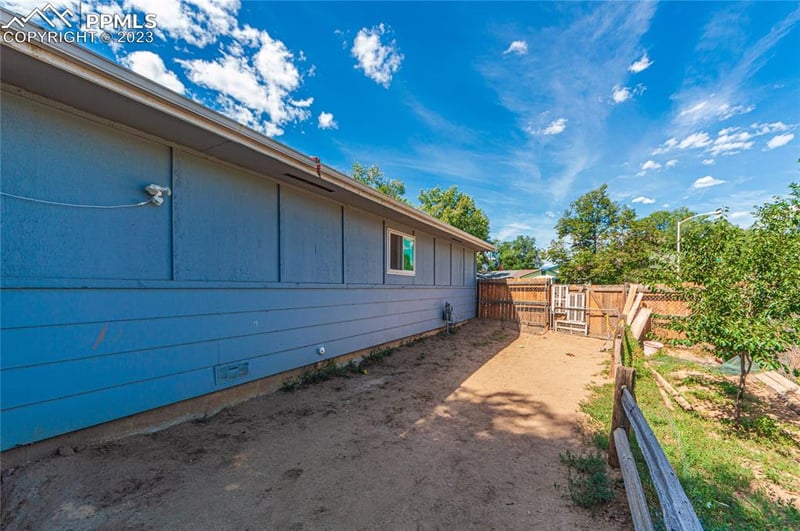 2749 Carmel Ct, Colorado Springs, CO 80910