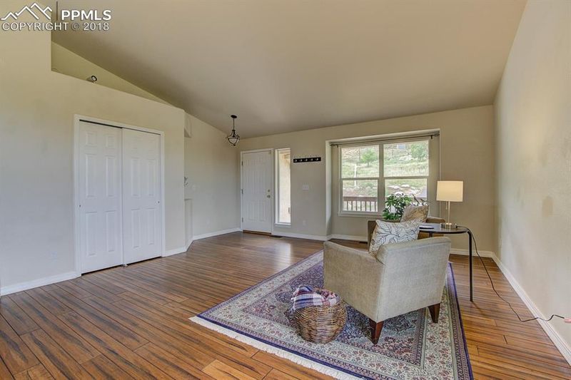 275 Park St, Palmer Lake, CO 80133