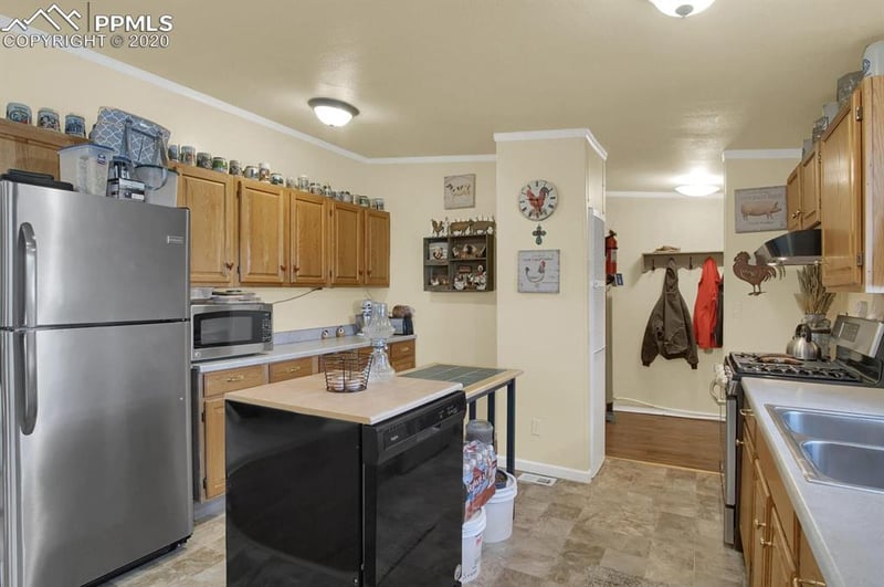 2755 S Meridian Rd, Colorado Springs, CO 80929
