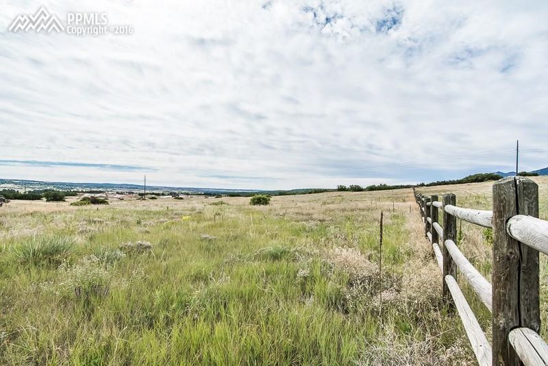 2755 Spaatz Rd, Monument, CO 80132