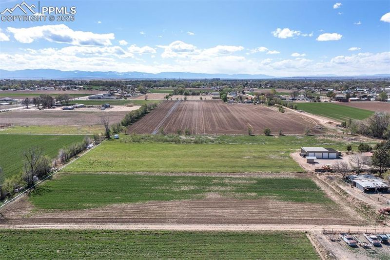 27658 Iris Rd, Pueblo, CO 81006