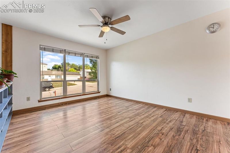 2775 El Capitan Dr, Colorado Springs, CO 80918