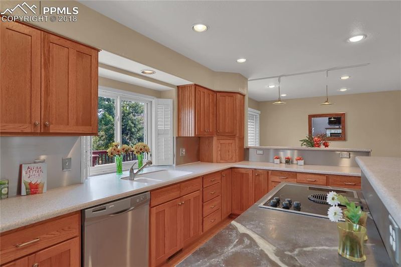 2780 Clapton Dr, Colorado Springs, CO 80920