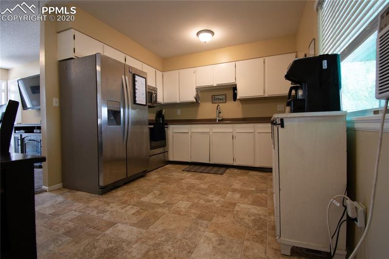 2790 Ferber Dr, Colorado Springs, CO 80916