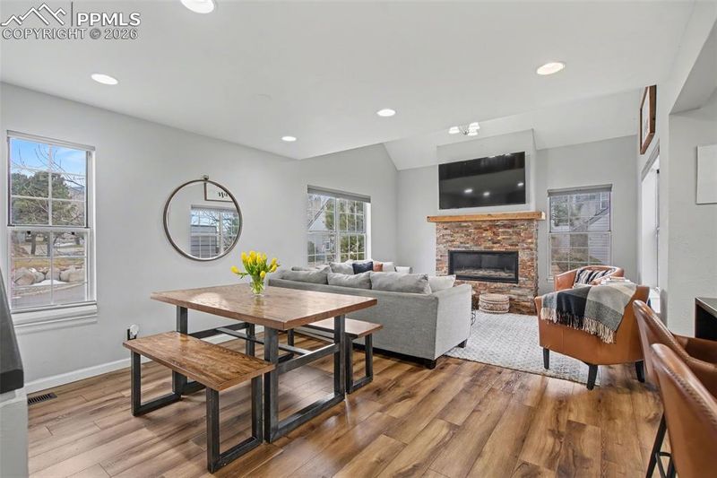 280 Cobblestone Dr, Colorado Springs, CO 80906