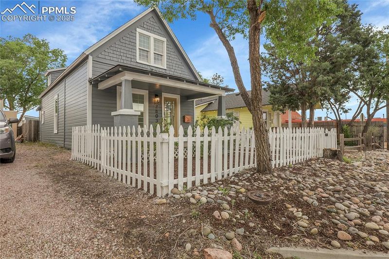 2803 N Cascade Ave, Colorado Springs, CO 80907
