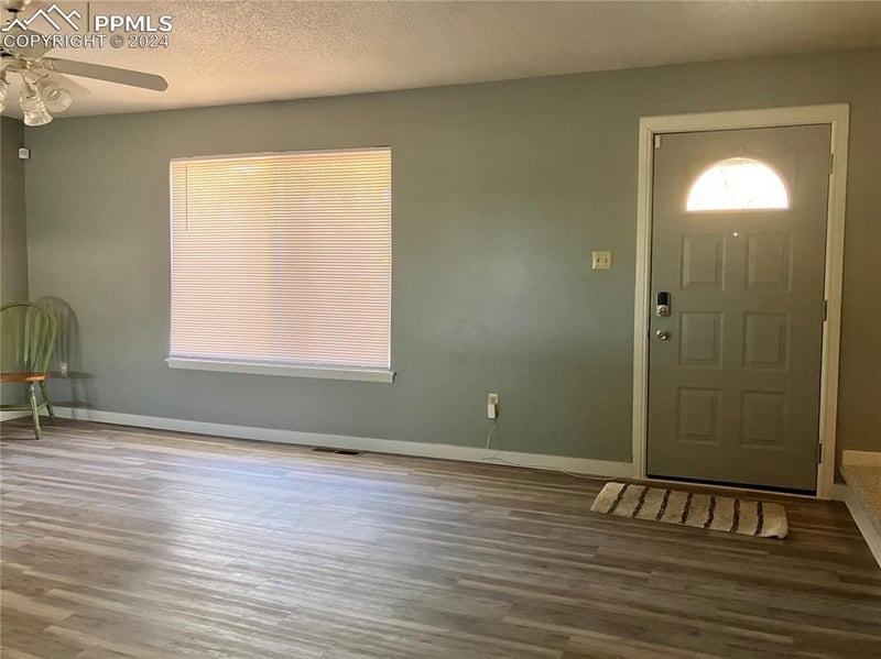 2803 Hudson St, Colorado Springs, CO 80910