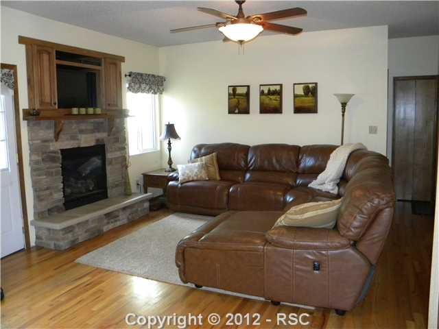 2805 Coldwater Dr, Colorado Springs, CO 80919