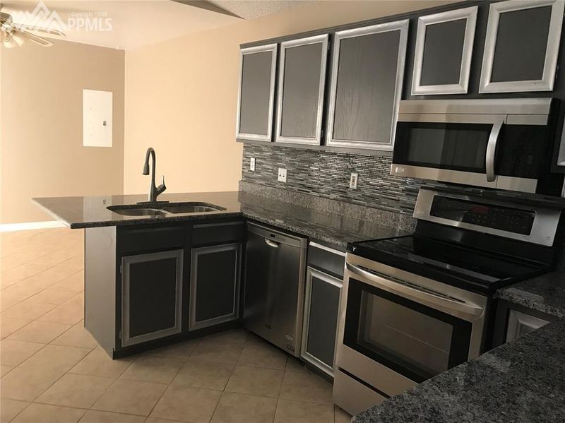 2805 Downhill Dr, Colorado Springs, CO 80918