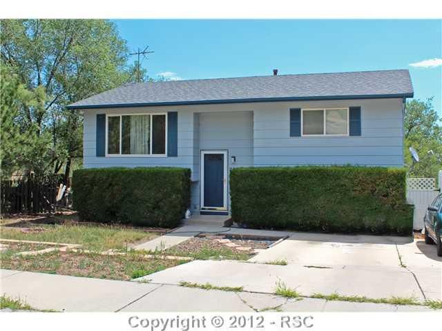 2805 Sage Dr, Colorado Springs, CO 80907