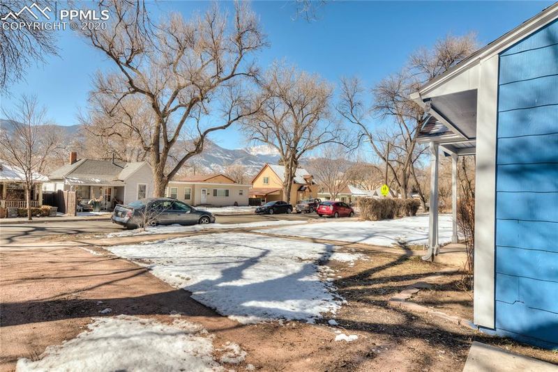 2808 W Bijou St, Colorado Springs, CO 80904