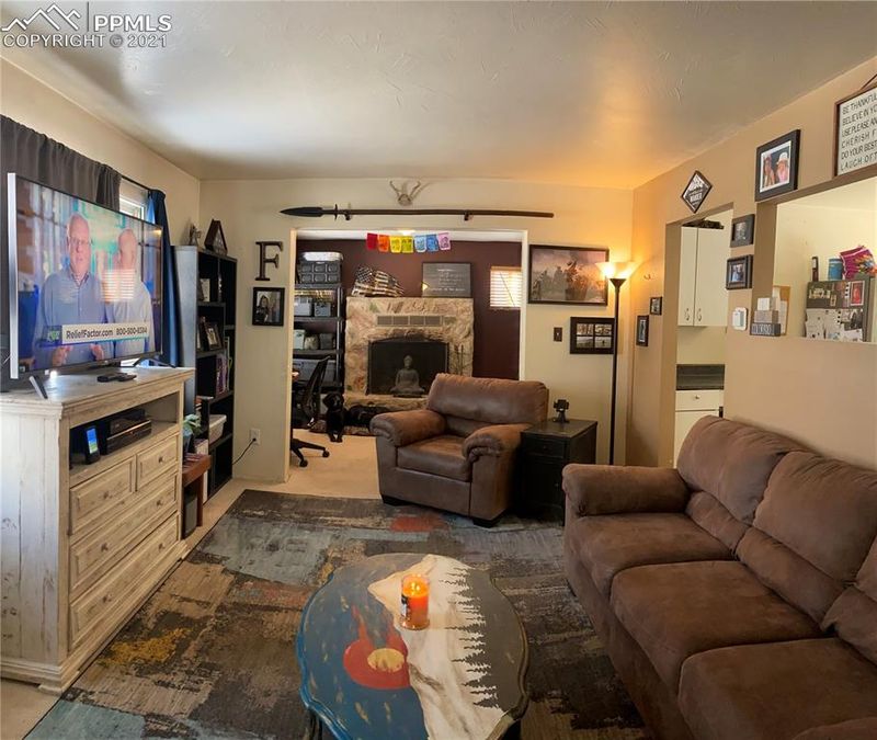 2808 Parker St, Colorado Springs, CO 80907