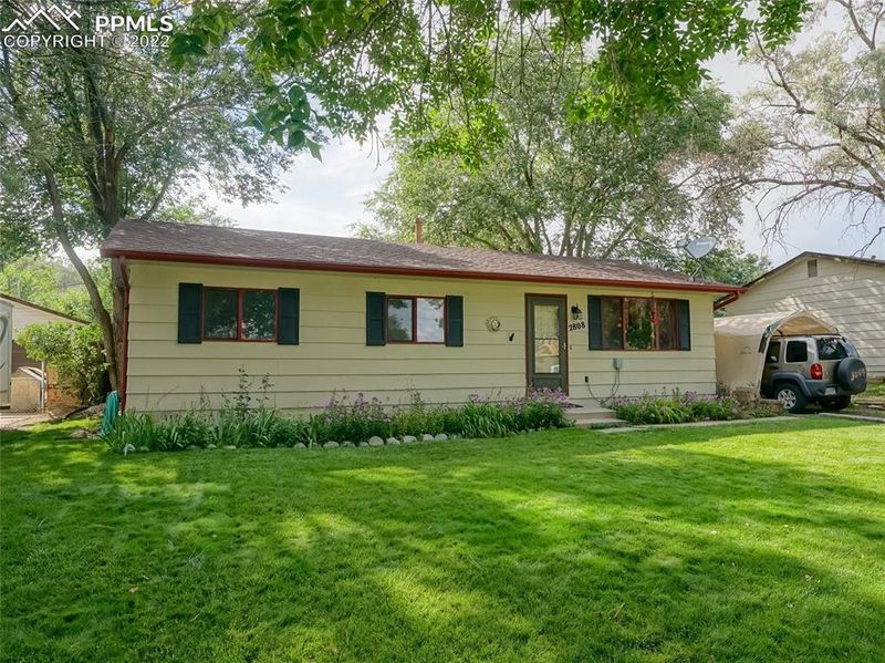 2808 Sage St, Colorado Springs, CO 80907
