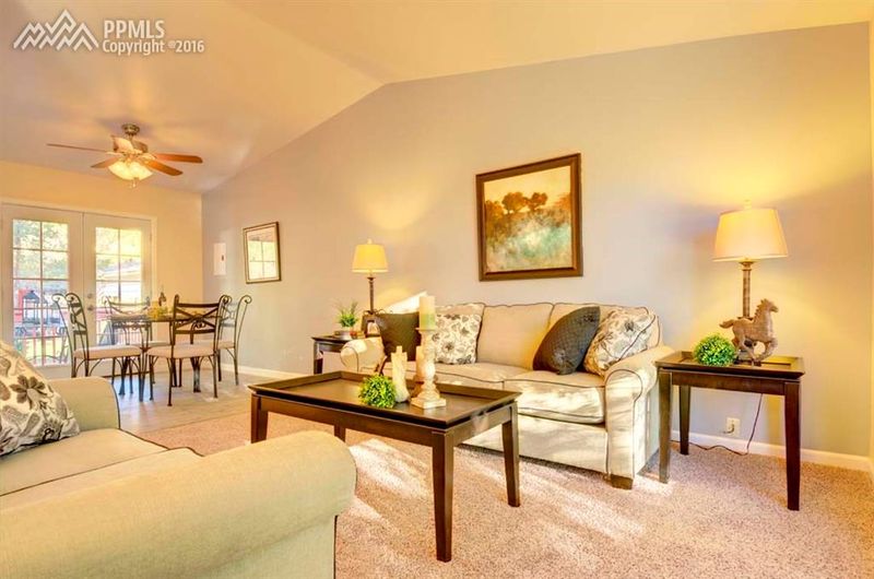 2808 Straus Ln, Colorado Springs, CO 80907