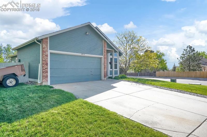 2810 Front Royal Dr, Colorado Springs, CO 80919
