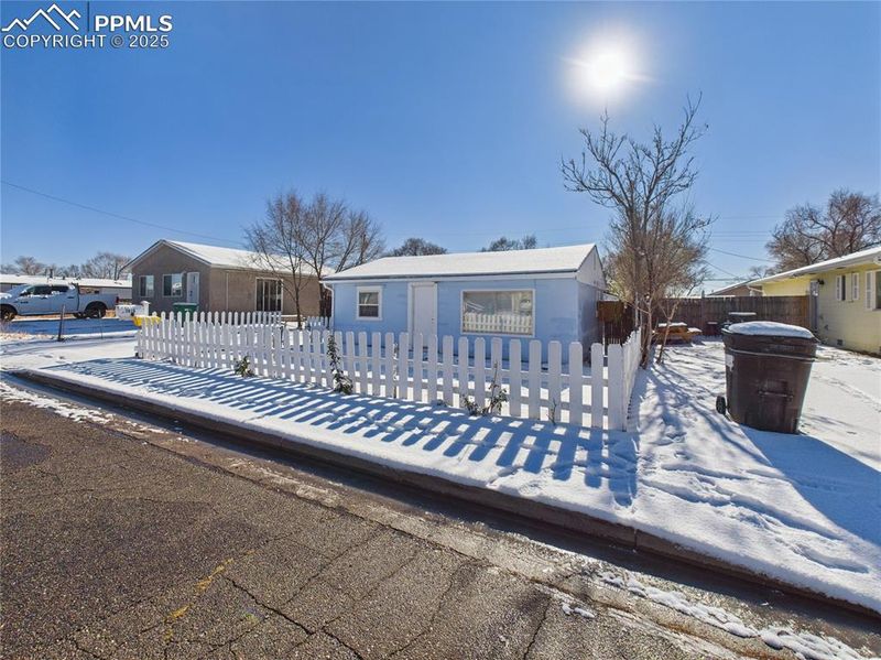 2816 E 14th St, Pueblo, CO 81001