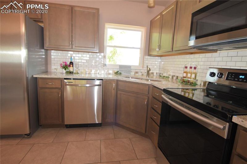 2817 Straus Ln, Colorado Springs, CO 80907