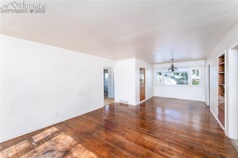 2818 Templeton Gap Rd, Colorado Springs, CO 80907