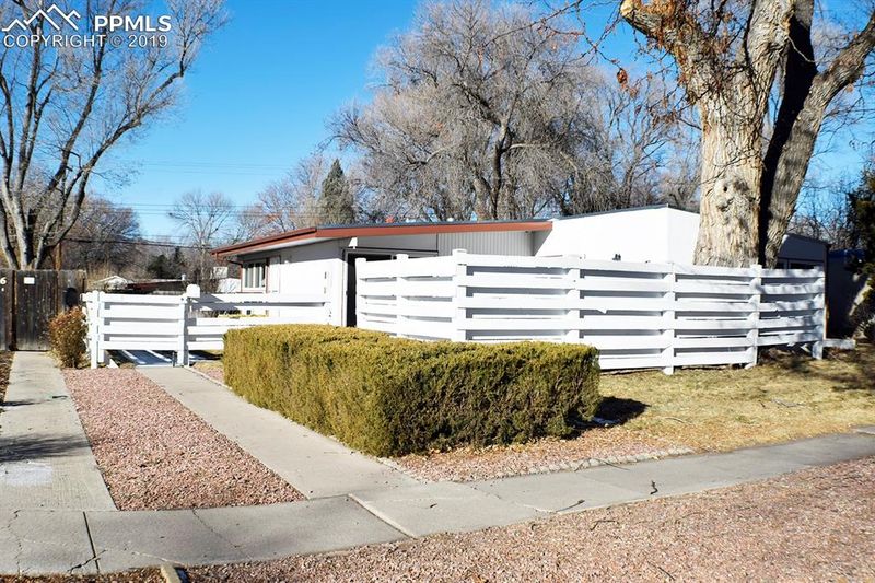 2820 N Hancock Ave, Colorado Springs, CO 80907