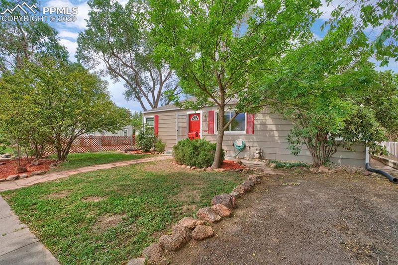 2826 W Bijou St, Colorado Springs, CO 80904