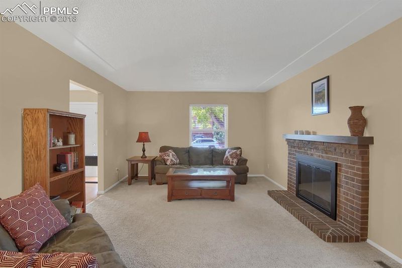 2829 Dawn Dr, Colorado Springs, CO 80918