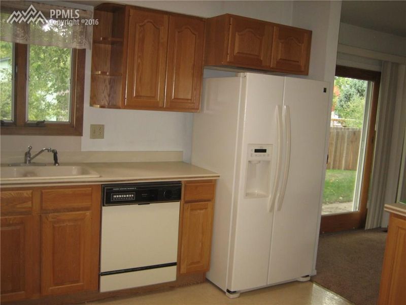 2830 Dusk Dr, Colorado Springs, CO 80918