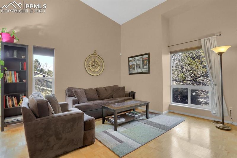 2840 Avondale Dr, Colorado Springs, CO 80917