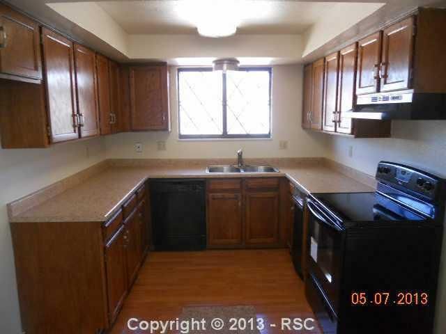 2840 Roundtop Dr, Colorado Springs, CO 80918